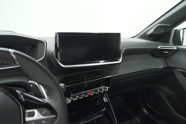 Peugeot 208 Hybrid 136 e-DCS6 GT | 360 Camera | Adaptieve Cruise Control | Dodehoekdetectie | Apple Carplay
