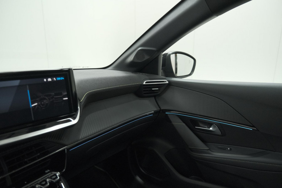 Peugeot 208 Hybrid 136 e-DCS6 GT | 360 Camera | Adaptieve Cruise Control | Dodehoekdetectie | Apple Carplay
