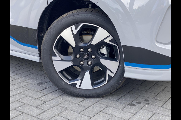 Ford Transit Custom 320 2.5 PHEV L2H1 Sport DC 233pk | | Zuid | Dubbele Cabine | Dubbele zijschuifdeur | Inklapbare trekhaak | 19 inch lichtmetalen Sport velgen (mat zwart) | Verwarmbaar stuurwiel | Navigatie systeem