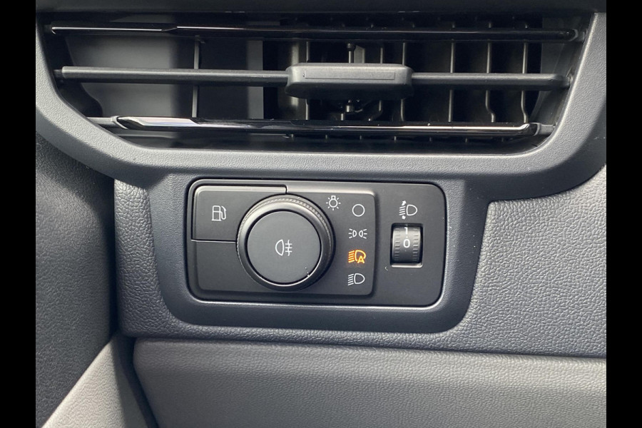 Ford Transit Custom 320 2.5 PHEV L2H1 Sport DC 233pk | | Zuid | Dubbele Cabine | Dubbele zijschuifdeur | Inklapbare trekhaak | 19 inch lichtmetalen Sport velgen (mat zwart) | Verwarmbaar stuurwiel | Navigatie systeem