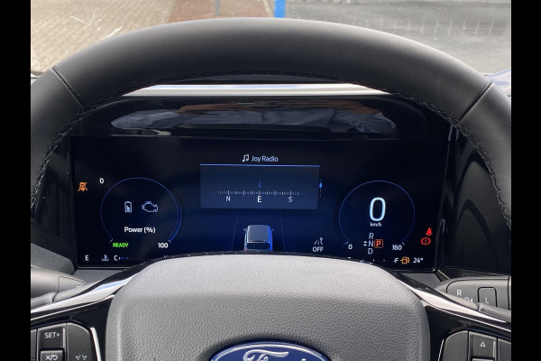 Ford Transit Custom 320 2.5 PHEV L2H1 Sport DC 233pk | | Zuid | Dubbele Cabine | Dubbele zijschuifdeur | Inklapbare trekhaak | 19 inch lichtmetalen Sport velgen (mat zwart) | Verwarmbaar stuurwiel | Navigatie systeem