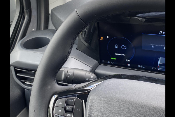 Ford Transit Custom 320 2.5 PHEV L2H1 Sport DC 233pk | | Zuid | Dubbele Cabine | Dubbele zijschuifdeur | Inklapbare trekhaak | 19 inch lichtmetalen Sport velgen (mat zwart) | Verwarmbaar stuurwiel | Navigatie systeem