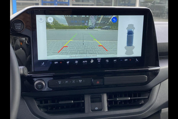 Ford Transit Custom 320 2.5 PHEV L2H1 Sport DC 233pk | | Zuid | Dubbele Cabine | Dubbele zijschuifdeur | Inklapbare trekhaak | 19 inch lichtmetalen Sport velgen (mat zwart) | Verwarmbaar stuurwiel | Navigatie systeem