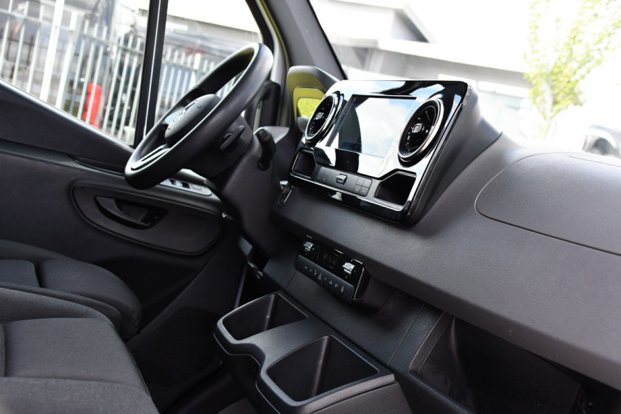 Mercedes-Benz Sprinter 319 V6 3.0 CDI L2H1 PB Edition 360 Camera, carplay, Standkachel, LED, Multimedia, Sensoren, Automaat, Trekhaak, Uniek!
