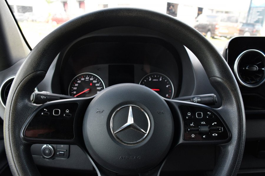 Mercedes-Benz Sprinter 319 V6 3.0 CDI L2H1 PB Edition 360 Camera, carplay, Standkachel, LED, Multimedia, Sensoren, Automaat, Trekhaak, Uniek!