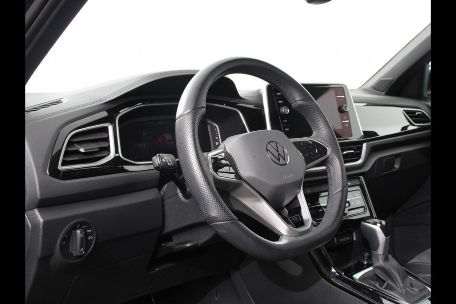 Volkswagen T-Roc 1.5 TSI 150pk DSG R-Line | Navigatie | Apple Carplay/Android Auto | Parkeersensoren | Camera | Adaptive Cruise Control | Elektrische achterklep | Stoel- en stuurverwarming | Climate Control | Ledverlichting | Virtual Cockpit