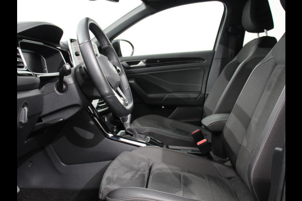 Volkswagen T-Roc 1.5 TSI 150pk DSG R-Line | Navigatie | Apple Carplay/Android Auto | Parkeersensoren | Camera | Adaptive Cruise Control | Elektrische achterklep | Stoel- en stuurverwarming | Climate Control | Ledverlichting | Virtual Cockpit