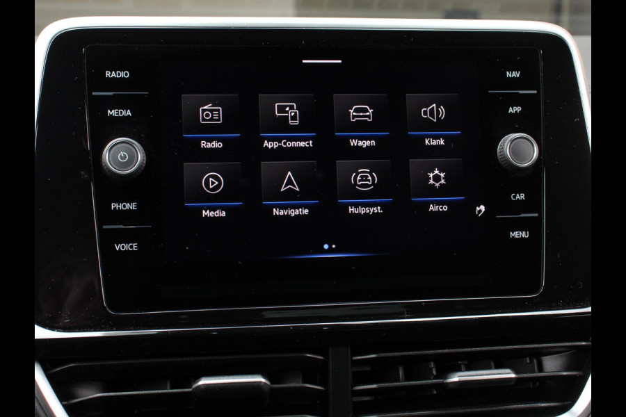 Volkswagen T-Roc 1.5 TSI 150pk DSG R-Line | Navigatie | Apple Carplay/Android Auto | Parkeersensoren | Camera | Adaptive Cruise Control | Elektrische achterklep | Stoel- en stuurverwarming | Climate Control | Ledverlichting | Virtual Cockpit