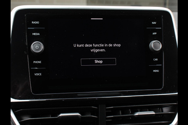 Volkswagen T-Roc 1.5 TSI 150pk DSG R-Line | Navigatie | Apple Carplay/Android Auto | Parkeersensoren | Camera | Adaptive Cruise Control | Elektrische achterklep | Stoel- en stuurverwarming | Climate Control | Ledverlichting | Virtual Cockpit