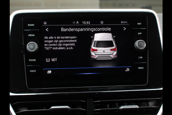 Volkswagen T-Roc 1.5 TSI 150pk DSG R-Line | Navigatie | Apple Carplay/Android Auto | Parkeersensoren | Camera | Adaptive Cruise Control | Elektrische achterklep | Stoel- en stuurverwarming | Climate Control | Ledverlichting | Virtual Cockpit