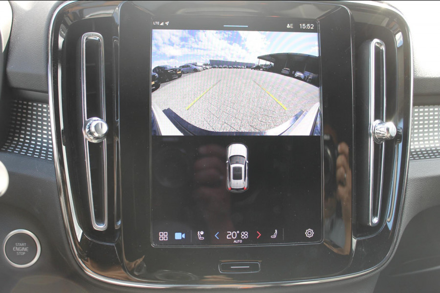 Volvo XC40 B3 177PK Automaat Plus Dark Google infotainment / Draadloos telefoon opladen / Elektrisch bedienbare bestuurdersstoel met geheugen / Adaptieve Cruise Control / Parkeersensoren voor en achter met 360 graden camera