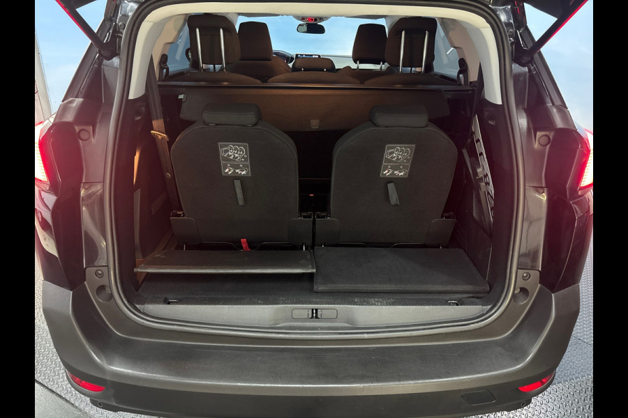 Peugeot 5008 PureTech Blue Lease Executive 7-Persoons