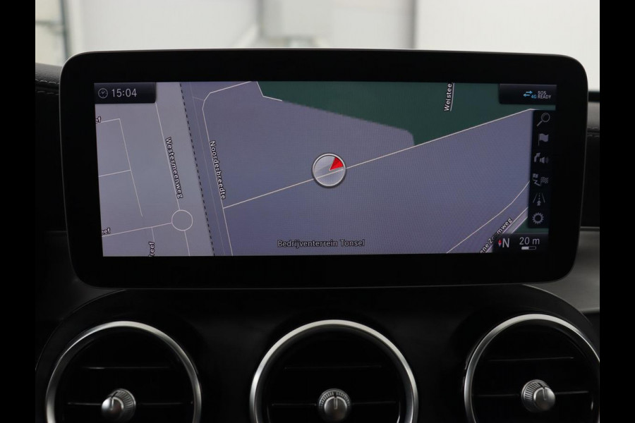 Mercedes-Benz C-Klasse 300e Avantgarde | Panoramadak | Leder Exclusief | Burmester Surround | Stoelverwarming | Camera | Carplay | Dodehoek detectie | Navigatie | Full LED