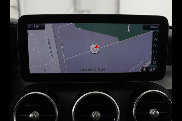 Mercedes-Benz C-Klasse 300e Avantgarde | Panoramadak | Leder Exclusief | Burmester Surround | Stoelverwarming | Camera | Carplay | Dodehoek detectie | Navigatie | Full LED