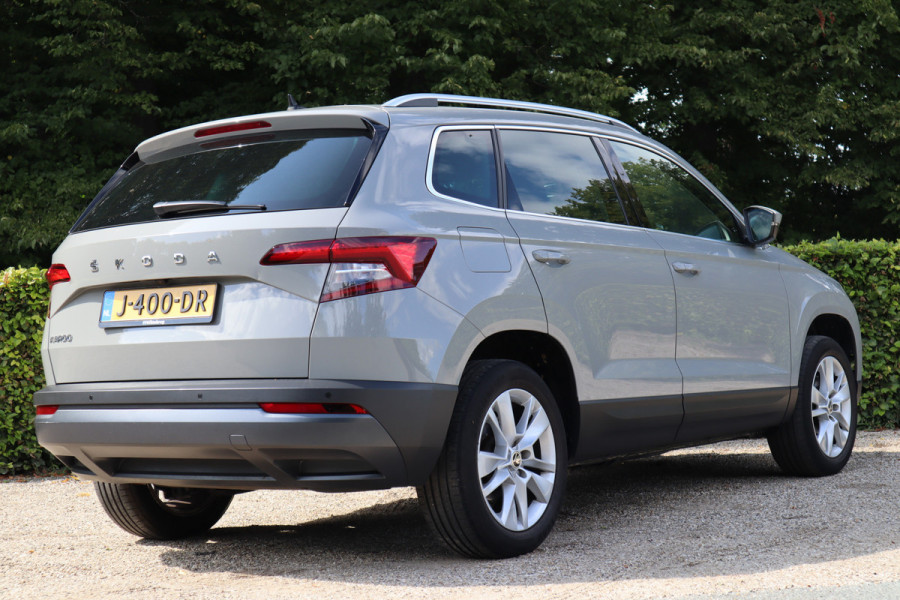 Škoda Karoq 1.0 TSI Business Edition | Camera | Stoelverwarming | Navi | ACC | Keyless |