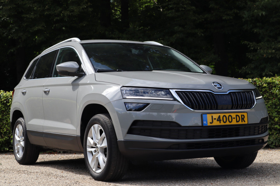 Škoda Karoq 1.0 TSI Business Edition | Camera | Stoelverwarming | Navi | ACC | Keyless |