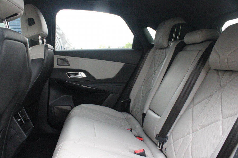 DS 7 E-Tense 300PK 4x4 ESPRIT DE VOYAGE | PANORAMISCH SCHUIF/KANTEL DAK | VOORRUITRAND/STUUR VERWARMING | VOLLEDIG LEDEREN BEKLEDING | LICHTMETALEN VELGEN 19" | ELEKTRISCH BEDIENBARE ACHTERKLEP | NIGHT VISION | DODEHOEK DETECTIE | ELEKTRISCH BEDIENBARE VOORSTOELEN MET MASSAGE FUNCTIE | ADAPTIVE CRUISE CONTROL | 360° CAMERA | KEYLESS ENTRY/START | FULL OPTION! | STOEL VENTILATIE | FOCAL AUDIO SYSTEM | SFEER VERLICHTING | DRAADLOZE APPLE CARPLAY/ANDROID AUTO | NAVIGATIE | PARKEERSENSOREN VOOR EN ACHTER |