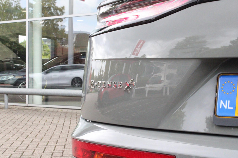 DS 7 E-Tense 300PK 4x4 ESPRIT DE VOYAGE | PANORAMISCH SCHUIF/KANTEL DAK | VOORRUITRAND/STUUR VERWARMING | VOLLEDIG LEDEREN BEKLEDING | LICHTMETALEN VELGEN 19" | ELEKTRISCH BEDIENBARE ACHTERKLEP | NIGHT VISION | DODEHOEK DETECTIE | ELEKTRISCH BEDIENBARE VOORSTOELEN MET MASSAGE FUNCTIE | ADAPTIVE CRUISE CONTROL | 360° CAMERA | KEYLESS ENTRY/START | FULL OPTION! | STOEL VENTILATIE | FOCAL AUDIO SYSTEM | SFEER VERLICHTING | DRAADLOZE APPLE CARPLAY/ANDROID AUTO | NAVIGATIE | PARKEERSENSOREN VOOR EN ACHTER |