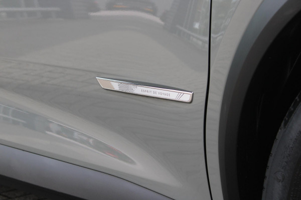 DS 7 E-Tense 300PK 4x4 ESPRIT DE VOYAGE | PANORAMISCH SCHUIF/KANTEL DAK | VOORRUITRAND/STUUR VERWARMING | VOLLEDIG LEDEREN BEKLEDING | LICHTMETALEN VELGEN 19" | ELEKTRISCH BEDIENBARE ACHTERKLEP | NIGHT VISION | DODEHOEK DETECTIE | ELEKTRISCH BEDIENBARE VOORSTOELEN MET MASSAGE FUNCTIE | ADAPTIVE CRUISE CONTROL | 360° CAMERA | KEYLESS ENTRY/START | FULL OPTION! | STOEL VENTILATIE | FOCAL AUDIO SYSTEM | SFEER VERLICHTING | DRAADLOZE APPLE CARPLAY/ANDROID AUTO | NAVIGATIE | PARKEERSENSOREN VOOR EN ACHTER |