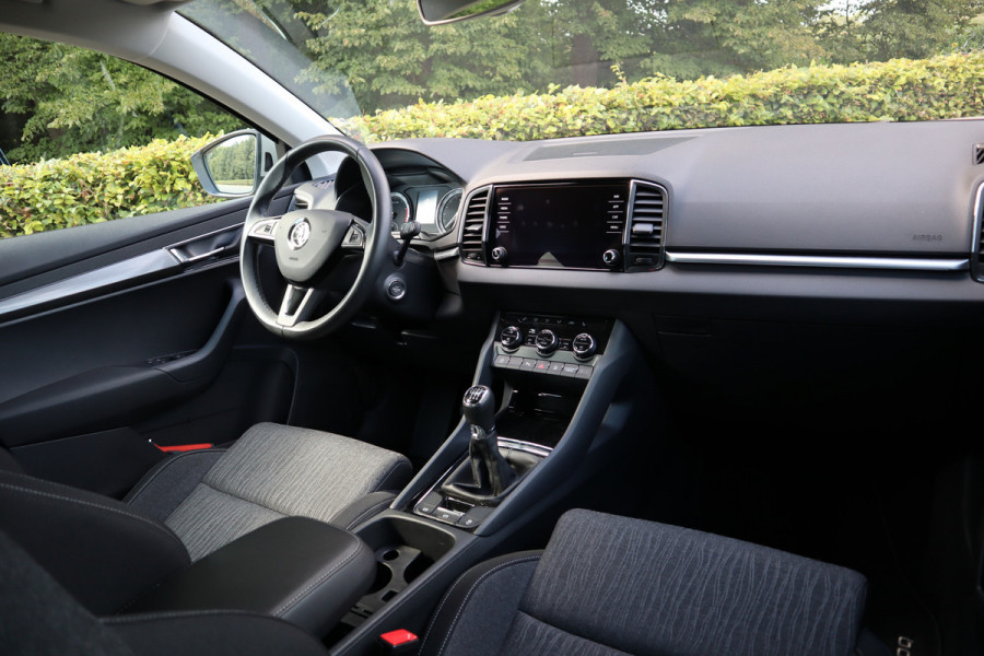 Škoda Karoq 1.0 TSI Business Edition | Camera | Stoelverwarming | Navi | ACC | Keyless |