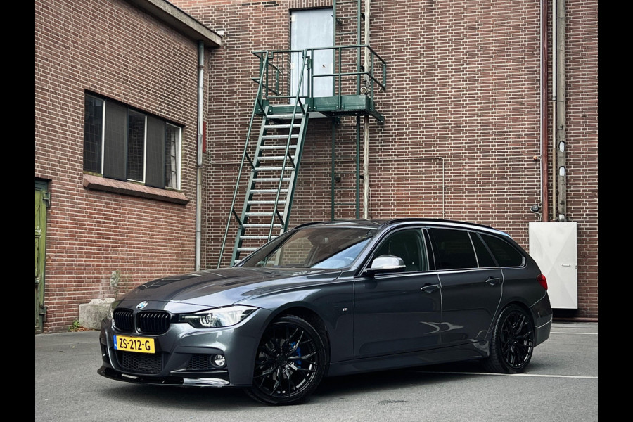 BMW 3 Serie Touring 318i M Sport Corporate Lease NL AUTO | DEALER ONDERH | LEDER | ELEKTRISCH TREKHAAK | TOP STAAT.