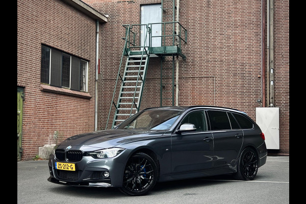 BMW 3 Serie Touring 318i M Sport Corporate Lease NL AUTO | DEALER ONDERH | LEDER | ELEKTRISCH TREKHAAK | TOP STAAT.