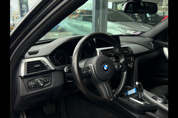 BMW 3 Serie Touring 318i M Sport Corporate Lease NL AUTO | DEALER ONDERH | LEDER | ELEKTRISCH TREKHAAK | TOP STAAT.