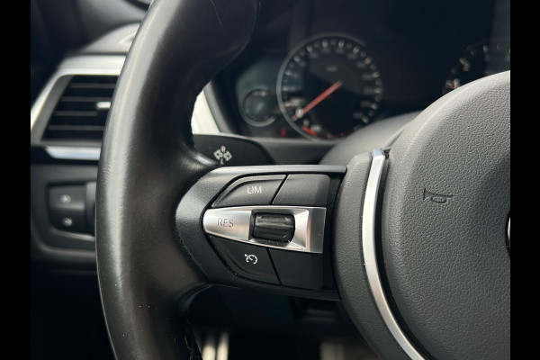 BMW 3 Serie Touring 318i M Sport Corporate Lease NL AUTO | DEALER ONDERH | LEDER | ELEKTRISCH TREKHAAK | TOP STAAT.