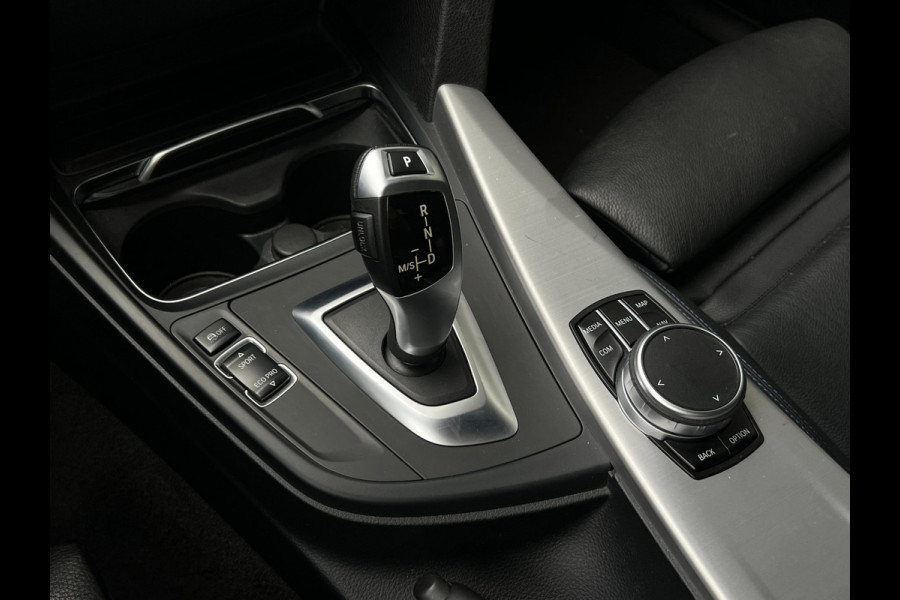 BMW 3 Serie Touring 318i M Sport Corporate Lease NL AUTO | DEALER ONDERH | LEDER | ELEKTRISCH TREKHAAK | TOP STAAT.