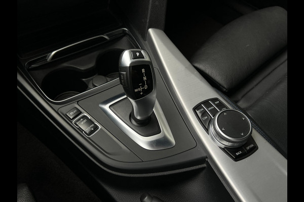 BMW 3 Serie Touring 318i M Sport Corporate Lease NL AUTO | DEALER ONDERH | LEDER | ELEKTRISCH TREKHAAK | TOP STAAT.