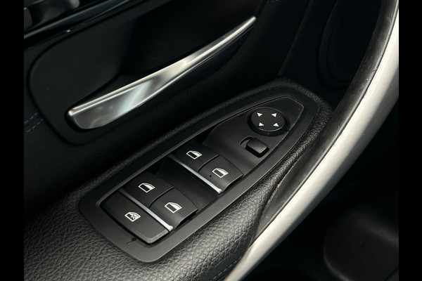 BMW 3 Serie Touring 318i M Sport Corporate Lease NL AUTO | DEALER ONDERH | LEDER | ELEKTRISCH TREKHAAK | TOP STAAT.