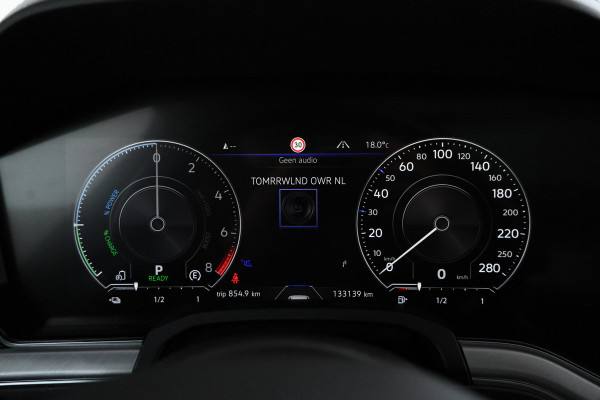 Volkswagen Touareg EHYBRID 3.0 TSi 4MOTION Panorama, Luchtvering, Climate, Volleder.