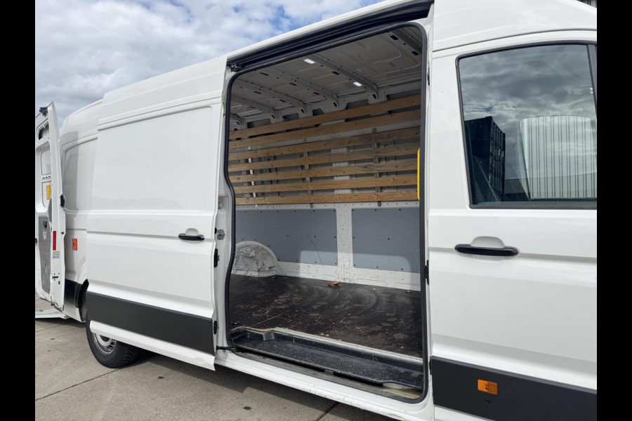 Volkswagen Crafter 35 2.0 TDI L4H3 LAADKLEP / AUTOMAAT / CAMERA / NAVI / CARPLAY