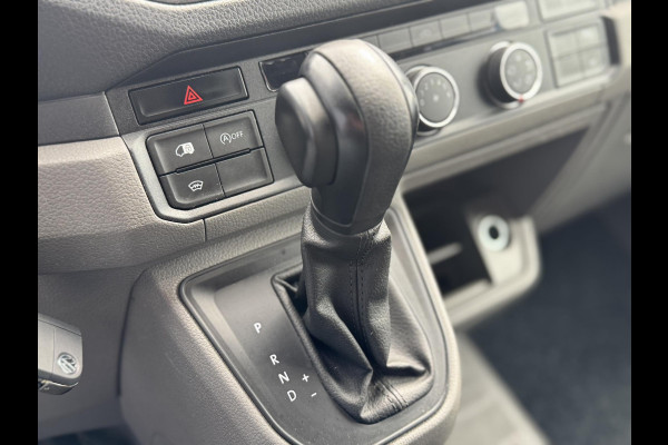 Volkswagen Crafter 35 2.0 TDI L4H3 LAADKLEP / AUTOMAAT / CAMERA / NAVI / CARPLAY