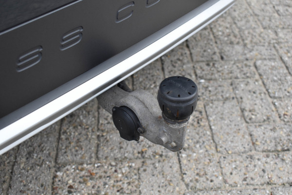 Volvo V90 Cross Country 2.0 D4 Aut. | Polestar Eng. | Trekhaak | Carplay | Navi | Stoelverwarming