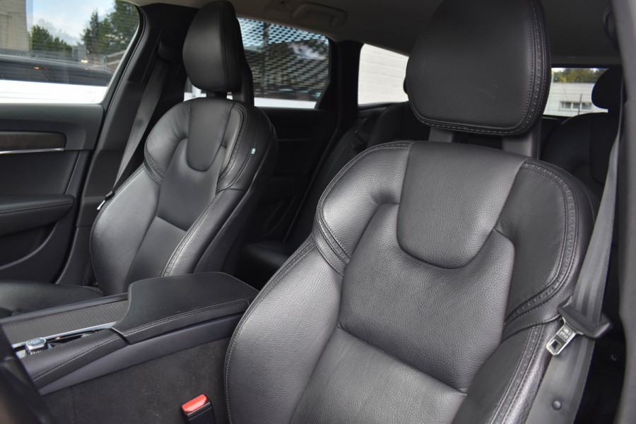 Volvo V90 Cross Country 2.0 D4 Aut. | Polestar Eng. | Trekhaak | Carplay | Navi | Stoelverwarming