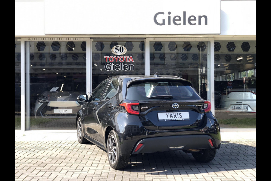 Toyota Yaris 1.5 Hybrid Dynamic Plus | Stoelverwarming, Keyless, LED, Lichtmetalen velgen, Parkeercamera, Adaptive cruise control