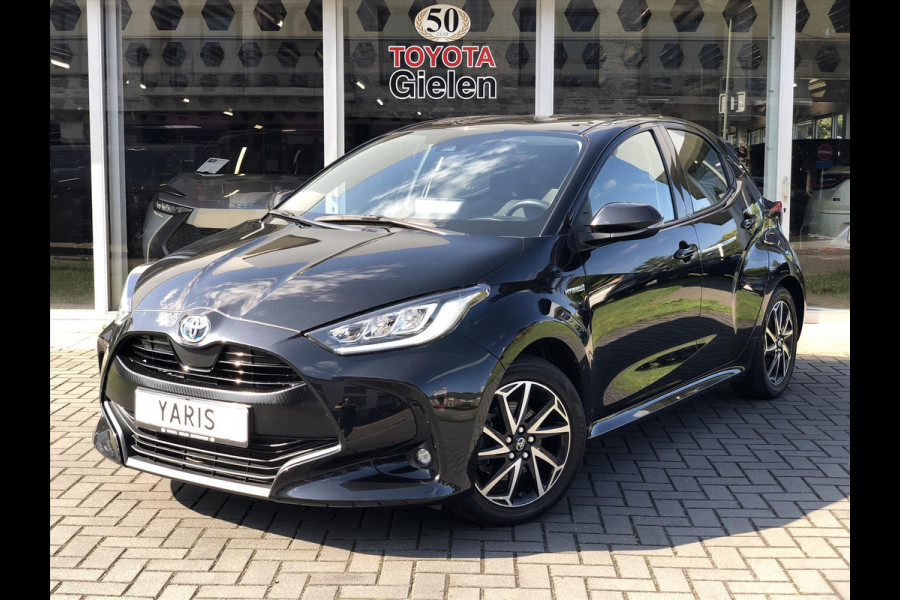 Toyota Yaris 1.5 Hybrid Dynamic Plus | Stoelverwarming, Keyless, LED, Lichtmetalen velgen, Parkeercamera, Adaptive cruise control