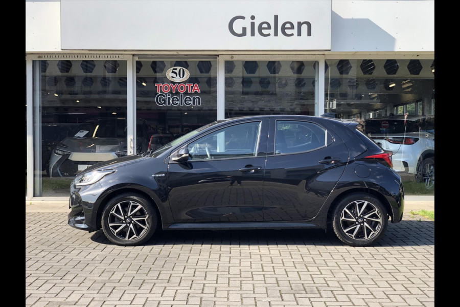 Toyota Yaris 1.5 Hybrid Dynamic Plus | Stoelverwarming, Keyless, LED, Lichtmetalen velgen, Parkeercamera, Adaptive cruise control