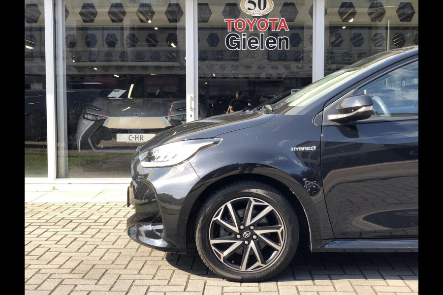Toyota Yaris 1.5 Hybrid Dynamic Plus | Stoelverwarming, Keyless, LED, Lichtmetalen velgen, Parkeercamera, Adaptive cruise control