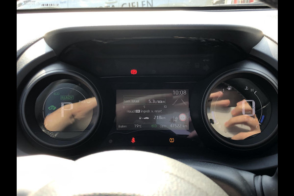Toyota Yaris 1.5 Hybrid Dynamic Plus | Stoelverwarming, Keyless, LED, Lichtmetalen velgen, Parkeercamera, Adaptive cruise control