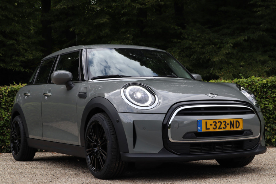 MINI Mini 1.5 One Essential | 5drs. | Achteruitrijcamera | Navi | ACC |