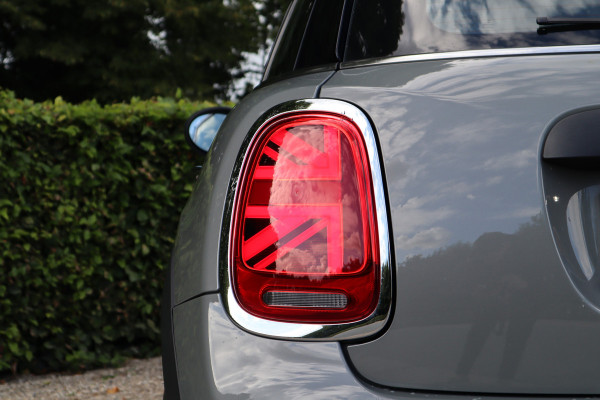 MINI Mini 1.5 One Essential | 5drs. | Achteruitrijcamera | Navi | ACC |
