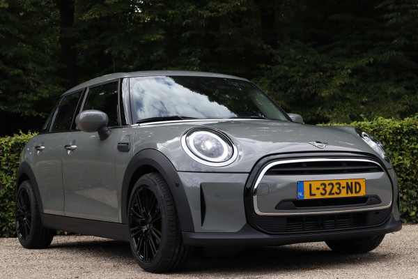 MINI Mini 1.5 One Essential | 5drs. | Achteruitrijcamera | Navi | ACC |
