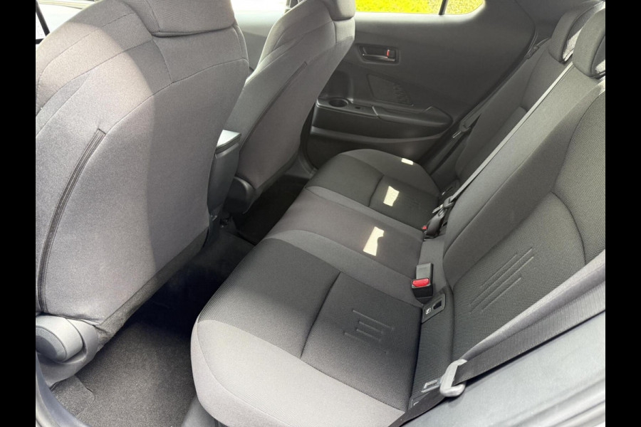 Toyota C-HR 1.8 Hybrid 140 Business Plus stoel+stuurverwarming