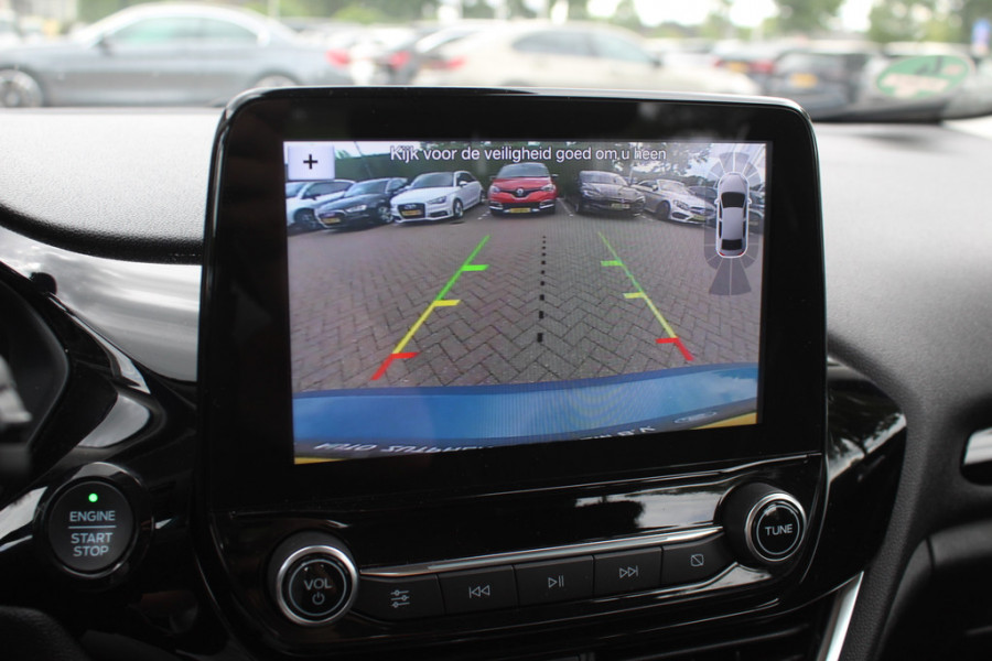 Ford Fiesta 1.0 EcoBoost Titanium / Trekhaak / Camera / Navigatie / 16'' / DAB / Getint glas / Stuur+Stoelverwarming / Cruise Control