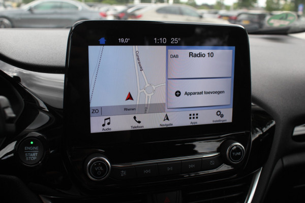 Ford Fiesta 1.0 EcoBoost Titanium / Trekhaak / Camera / Navigatie / 16'' / DAB / Getint glas / Stuur+Stoelverwarming / Cruise Control