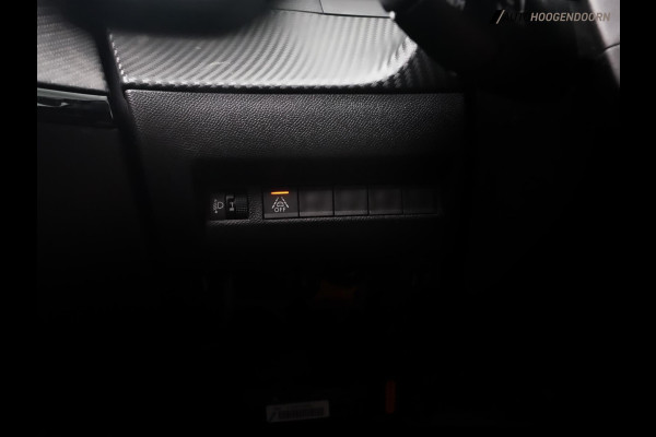 Peugeot 2008 1.2 PureTech Active (APPLE CARPLAY,LED VERLICHTING,PARKEERSENSOREN,NAVIGATIE,CRUISE,LM-VELGEN,TOPCONDITIE)