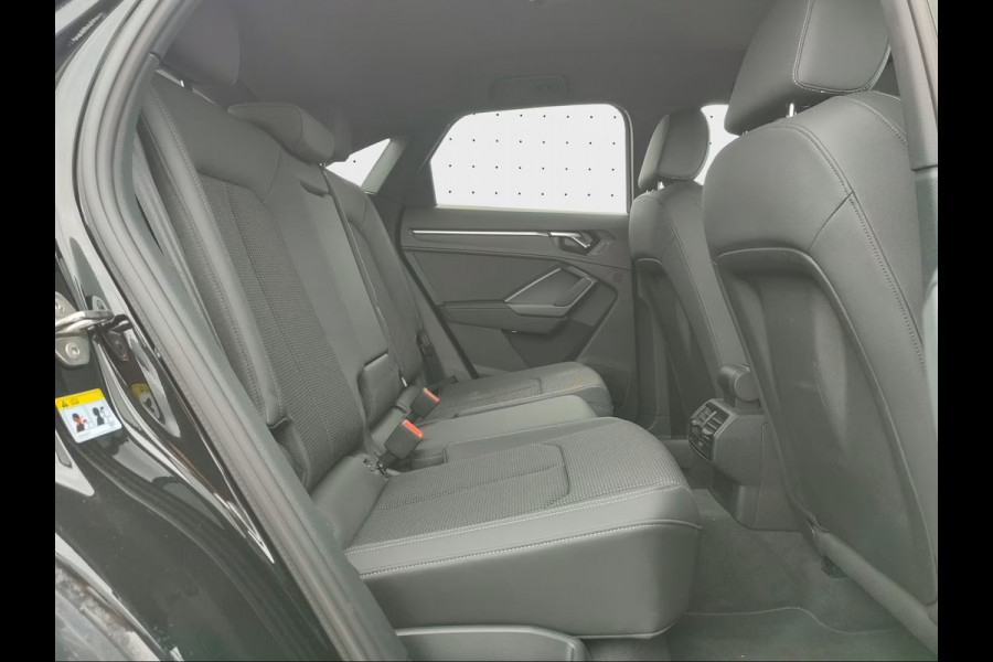 Audi Q3 Sportback 45 TFSI e S-LINE ** LED, VIRTUAL, SONOS SOUND, OPTIK SCHWARZ, 20-inch LMV ** 1e EIG - UNFALLFREI ** ** INFORMEER OOK NAAR ONZE AANTREKKELIJKE FINANCIAL-LEASE TARIEVEN **