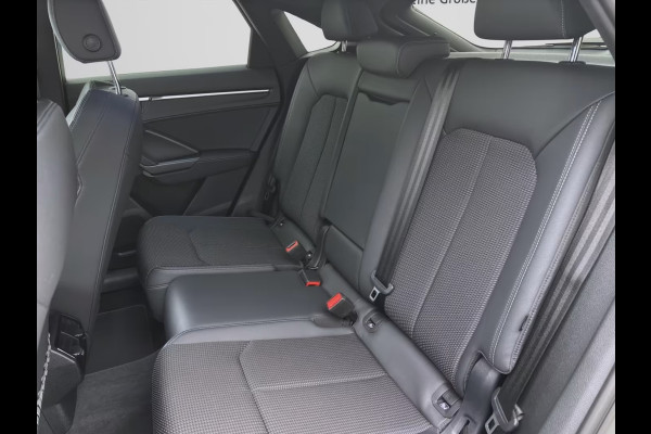 Audi Q3 Sportback 45 TFSI e S-LINE ** LED, VIRTUAL, SONOS SOUND, OPTIK SCHWARZ, 20-inch LMV ** 1e EIG - UNFALLFREI ** ** INFORMEER OOK NAAR ONZE AANTREKKELIJKE FINANCIAL-LEASE TARIEVEN **